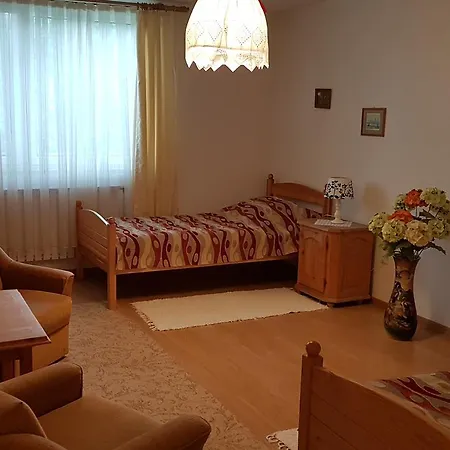 Ingrid Panzio Hotell 3*